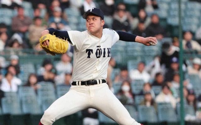 【センバツ】大阪桐蔭192センチ左腕の川本晴大６回から登板、４回１失点で最後はガッツポーズ