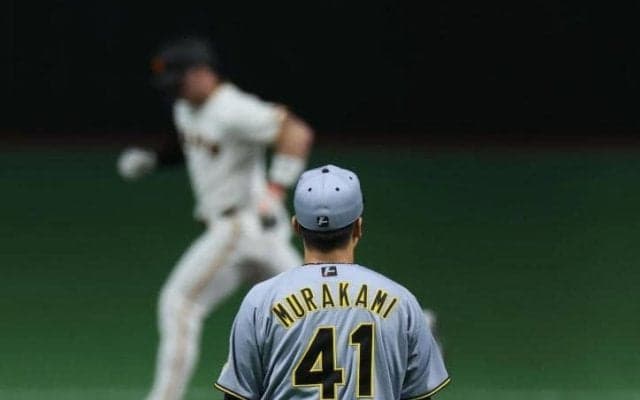 阪神　開幕戦は黒星スタート　ドラ１ルーキーの竹丸に初勝利＆ダルベックに来日初ＨＲを献上　村上は先頭打者本塁打を被弾　猛虎打線は影を潜める