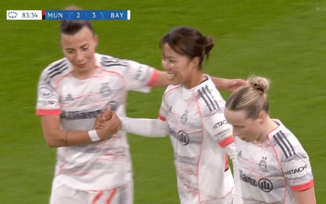 「並外れた選手」谷川萌々子の“驚愕のクオリティー”をバイエルン監督が大絶賛！代表帰りの過密日程→1ゴール・1アシストの大暴れ【女子CL】