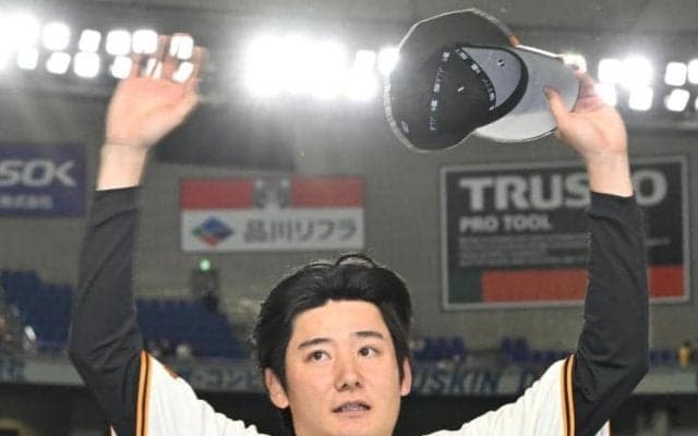 巨人ドラ１・竹丸が開幕投手でプロ初勝利　大観衆の前でお立ち台「それが一番緊張しました」　勝利球を手に「めっちゃうれしいです！」