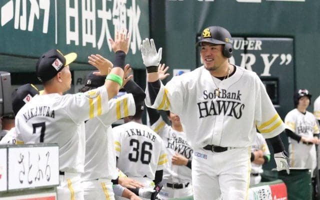 【ソフトバンク】山川穂高が左中間スタンドへ同点弾「気合いと根性だけ」早出特打の成果発揮