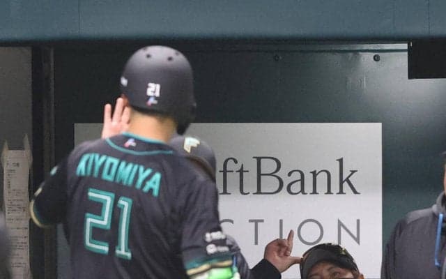 【日本ハム】新庄監督「鎌ケ谷の子、全部呼べばいい」“２軍調整組”が躍動も開幕黒星／一問一答