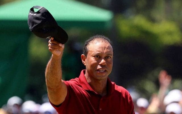 タイガー・ウッズ、薬物影響下での運転容疑で逮捕…トラック追い越しで横転事故招く　１７年にも危険運転で逮捕…現地警察発表