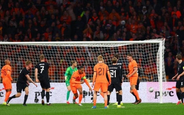 Ｗ杯初戦で日本と戦うオランダがノルウェーに逆転勝ち　ファンダイクとラインデルスが得点