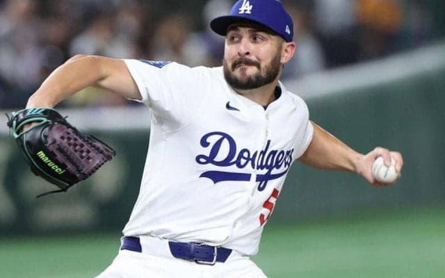 ドジャース　ベシアが悲しみを乗り越え１回無失点　昨年ＷＳ中に死去した長女の名前をグラブに刻み　復帰登板はファン総立ちで出迎える