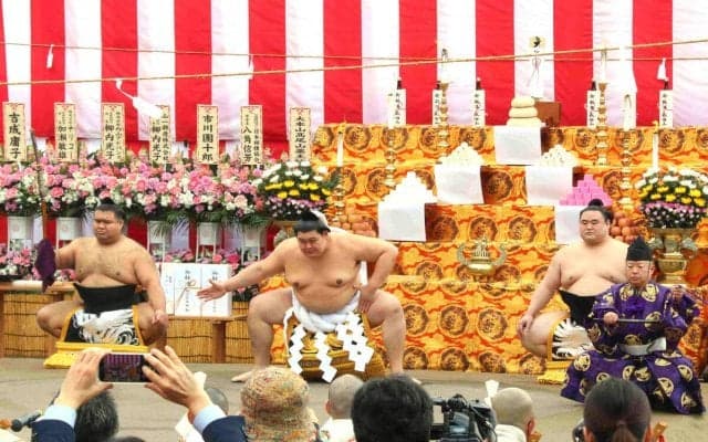 春場所初日から３連敗で休場の横綱・大の里が成田山で土俵入り「節目で横綱を務められてうれしい」２９日スタートの春巡業出場を決めた理由とは？
