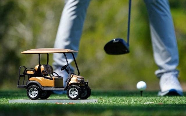 厳しいお財布事情…米下部選手＆キャディの宿泊サポート例／コーンフェリーツアーの景色