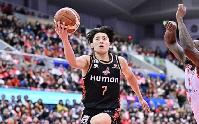 大阪の高橋快成が脳震盪で離脱…2月にケガから復帰を果たしたPGが再び欠場へ