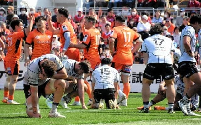 ラグビー・リーグワンの2連覇王者が7連敗　リーチは「圧倒された」