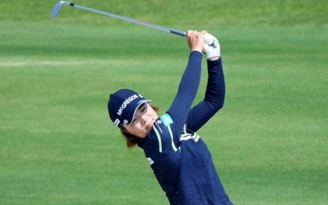 永峰咲希「裏の管理道路まで知ってますよ」　地元・宮崎のコースで２差５位浮上　８か月ぶり４勝目狙う