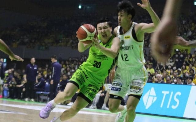 【バスケ】北海道４連敗でCS圏外に転落、自己最多36得点の富永啓生「前半で失点が多すぎる」