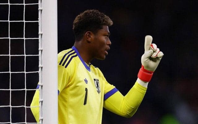 【日本代表】鈴木彩艶「ゼロで抑えられて良かった」骨折で握力８キロまで落ちた左手で完封セーブ