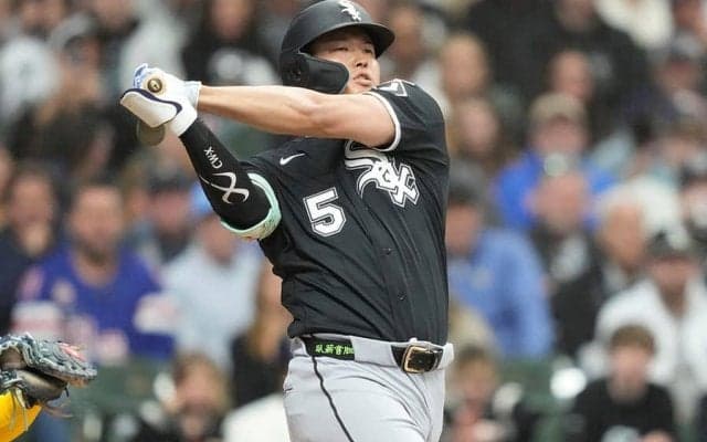 村上宗隆、球団初のデビューから2戦連発　城島健司以来の“快挙”…敵地騒然の125m弾