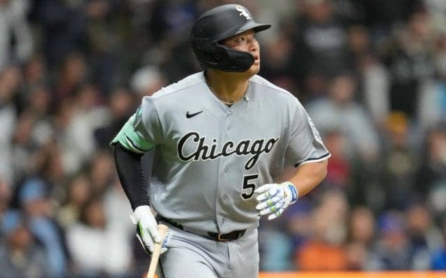 「開幕2戦連発エグ過ぎる」中堅右へ運ぶ“豪快アーチ”に「これだよ…これが村上宗隆…」「さすがに震えた」