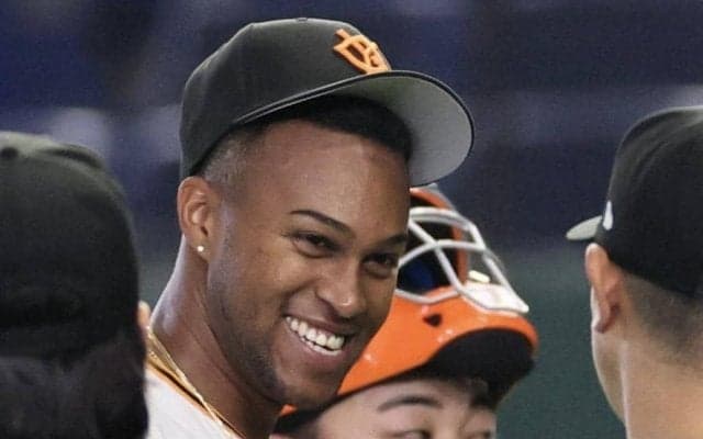 巨人守護神マルティネス「体の状態は１００％」昇格へ準備整う　ライブＢＰで状態を確認