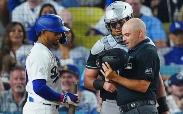 大谷出場のド軍戦でアクシデント　球審に157キロ剛球が直撃…しばらく中断→直後に逆転2ラン