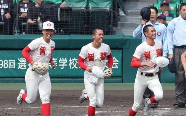 智弁学園が１０年ぶり決勝進出！中京大中京に逆転勝ち　エース杉本が１失点完投、１３７球の熱投