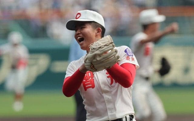 智弁学園が逆転で決勝進出！左腕エースが執念の137球完投！10年ぶり制覇まであと一つ【センバツ】