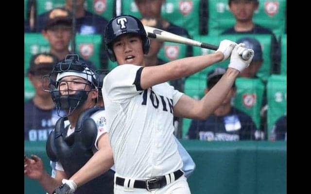 大阪桐蔭の「おかわりジュニア」中村が甲子園初安打　センバツ