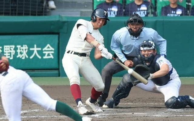 大阪桐蔭、手堅く決勝へ　専大松戸は好投で接戦に持ち込むも及ばず