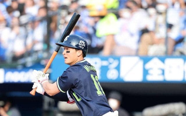 【ヤクルト】開幕３連勝へ“代打の切り札“宮本の出塁から４連打で逆転！サンタナ３点適時二塁打