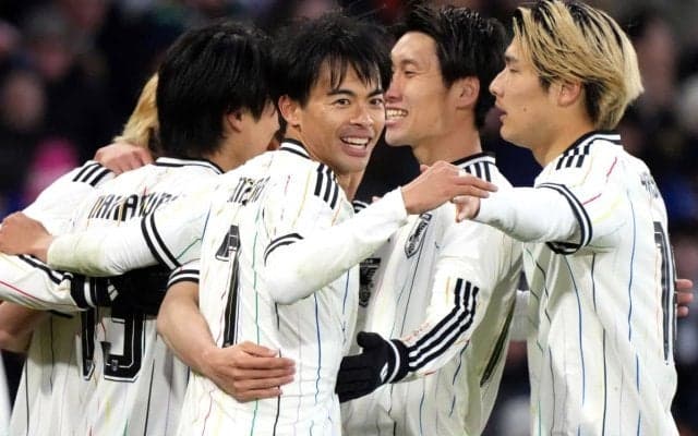 まさに“狂気”の3－1－4－2　卒倒しそうな森保采配　CBまで飛び出す攻撃性は規格外にも程がある