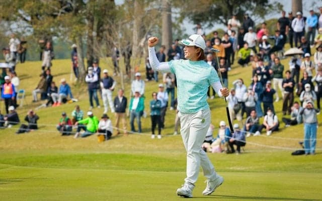 プロゴルファー人生で初のガッツポーズ！ 永峰咲希が上がり4連続バーディで決めた“新境地V”