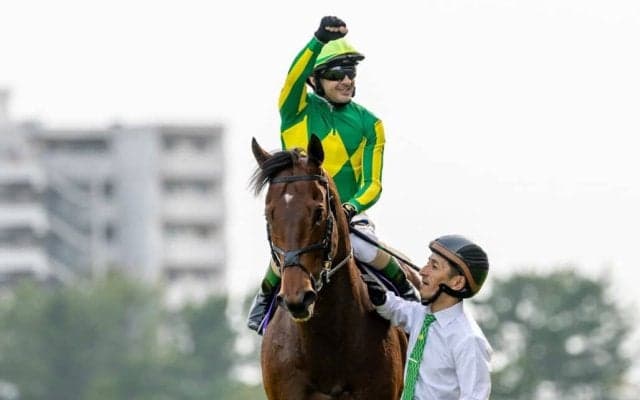 【高松宮記念】ルメール「凄い加速だった」サトノレーヴが連覇達成
