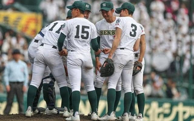 ミスしても勝ち越されても笑顔のチーム　支えた専大松戸の高貝主将