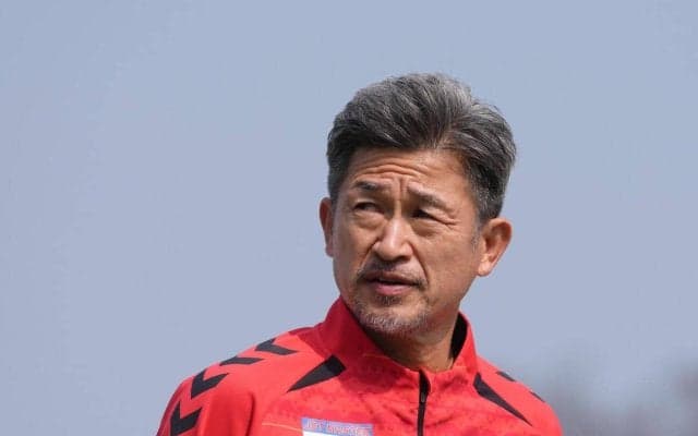 【福島】カズ、５試合連続ベンチ入りも出番なし　チームは３失点で３連敗「申し訳ない」寺田監督