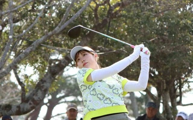 都玲華は１４位「来週は優勝争いできるように頑張る」　３連続バーディーで一時トップと２差の猛追見せる