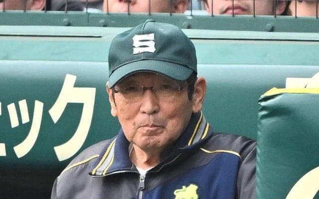 【センバツ】77歳専大松戸・持丸監督「終わりじゃない。始まりだよ」負けた選手たちをねぎらう