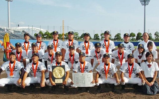 【高校野球】スターも寮もないチームで甲子園４度 金光大阪を支え続けた\"伝説の部長\"のラスト