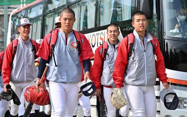 【センバツ】偉大なる先輩に続け！智弁学園ナインがOB岡本和真のメジャー初アーチに刺激