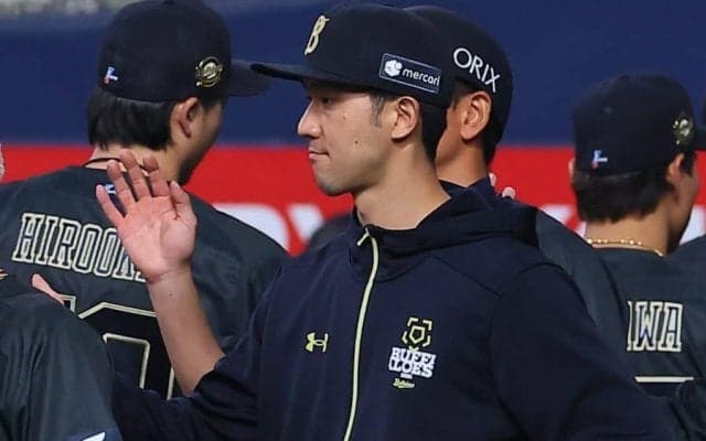 特別ユニに称賛の声も…「ちょっと怖い」　初お披露目の裏で“違和感”「同化しすぎ」