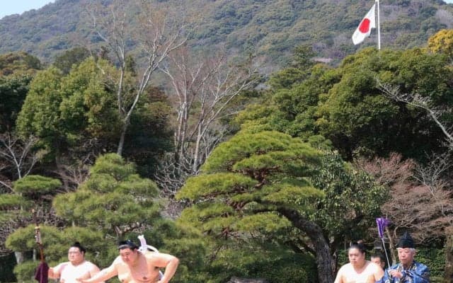 横綱・大の里は春巡業の取組に入らず「巡業は長い。様子を見ながら」