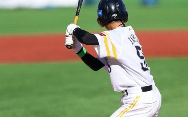 打撃で「姿勢良く構えなさい」がNGのワケ　大阪桐蔭OB推奨の“下半身で打つ”準備術