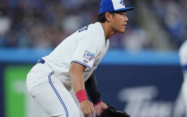 岡本和真の驚愕美技に実況唖然「信じられない！」　高まる支持…“低評価”に疑問の声