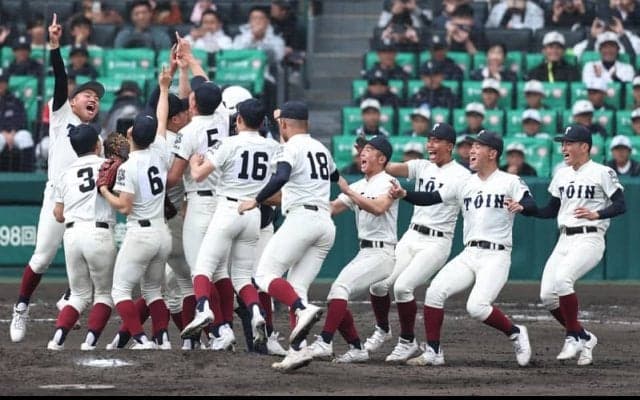 大阪桐蔭が歴代最多タイ5回目の優勝　智弁学園を破る　センバツ