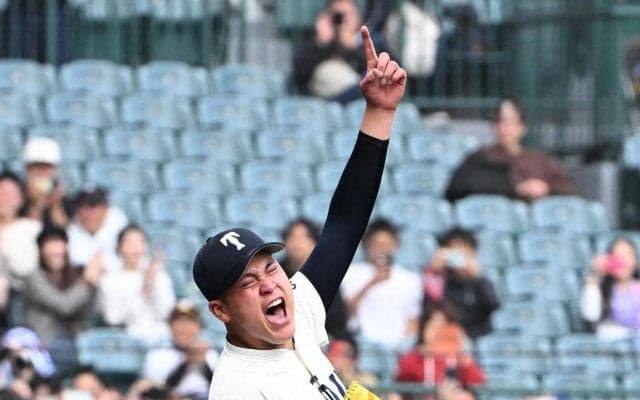 【センバツ】大阪桐蔭Ｖに導いた２年左腕・川本晴大「100点」15奪三振３失点　150球完投