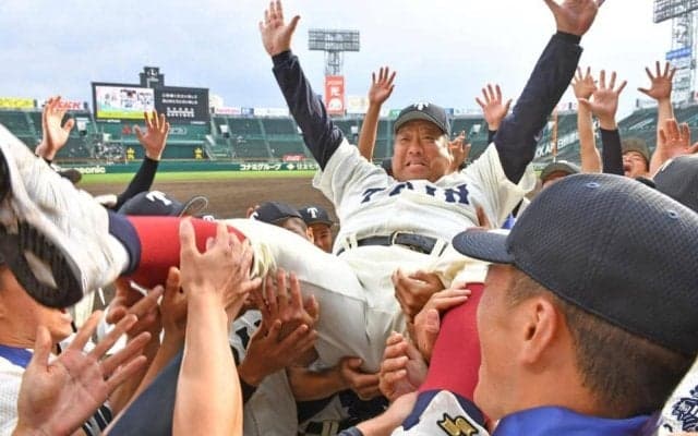 大阪桐蔭・西谷監督「２年分の想いあった」聖地遠ざかった昨年１年間の苦悩明かす「『低反発に対応できない』とか『桐蔭の時代が終わった』とか」「自分の力不足をすごく感じた１年」