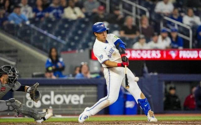 岡本和真「ビデオ判定」で日米通算250号　チーム大敗の中で存在感　盟友対決は菅野智之に軍配