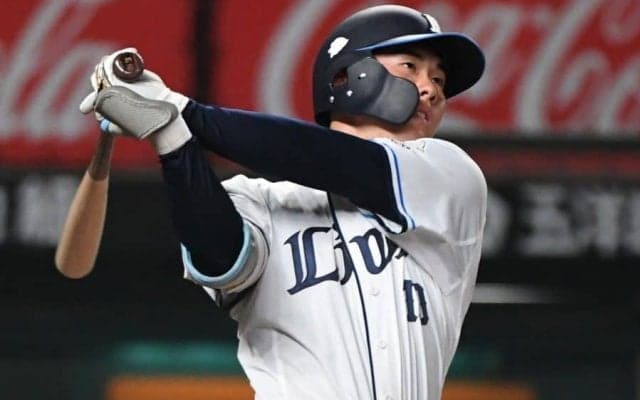 西武ドラ1・小島大河がプロ1号　本拠地開幕戦でチーム初HR…逆転弾に球場熱狂