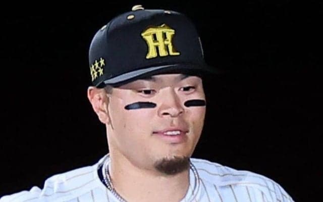 阪神の王者ユニに複雑「ええ？」　ド派手なデザインも…ファン賛否「かわいい」「見にくい」