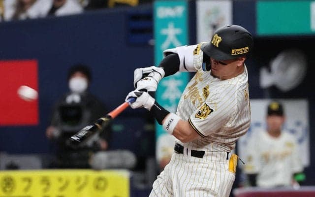 【とっておきメモ】阪神佐藤輝明の魅力…スタンドまで歩み「ありがとう」人情味あふれる優しき男