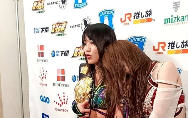 【スターダム】鹿島沙希、スパーク・ラッシュ相手に奮闘も、裏投げの途中で電光石火のギブアップ