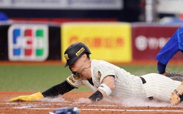 阪神・佐藤輝　先制Ｖ撃　輝く“王者ユニ”でデュプランティエ粉砕「燃えるものもありました」