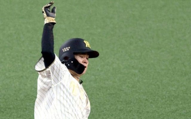 阪神・中野　球団１５人目の通算１００盗塁「１５０、２００個と数を増やせられるように」