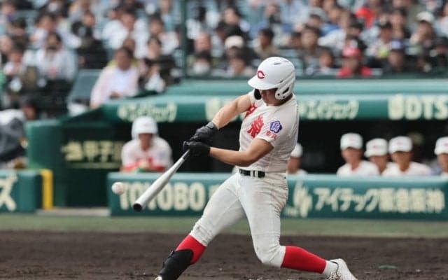智弁学園は涙の準V…2年生4番が意地の同点本塁打も「決勝で逆転できなかったのが弱み」【センバツ】