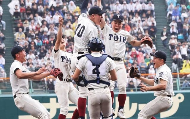【高校野球】大阪桐蔭が「決勝不敗神話」継続で通算10度目の日本一 指揮官の強気なサインに対応した準備力と実行力